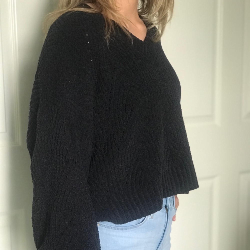 American Eagle Pullover Sweater